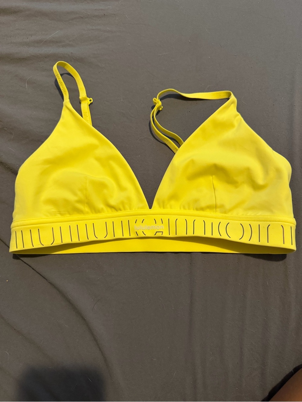 lululemon athletica License to Train Triangle Bra Light Support
